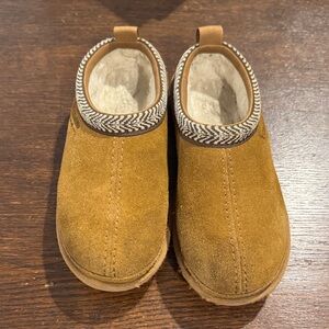 Koolaburra Kids Suede Slip-On Baby Clogs in Mustard